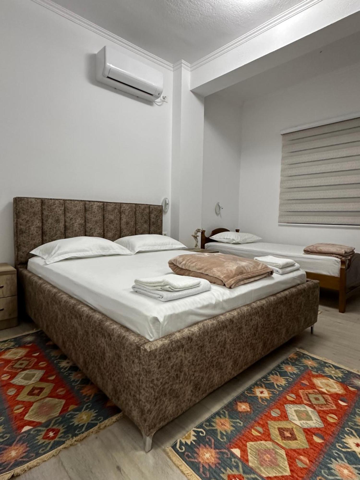Lola'S Rooms Αργυρόκαστρο Εξωτερικό φωτογραφία