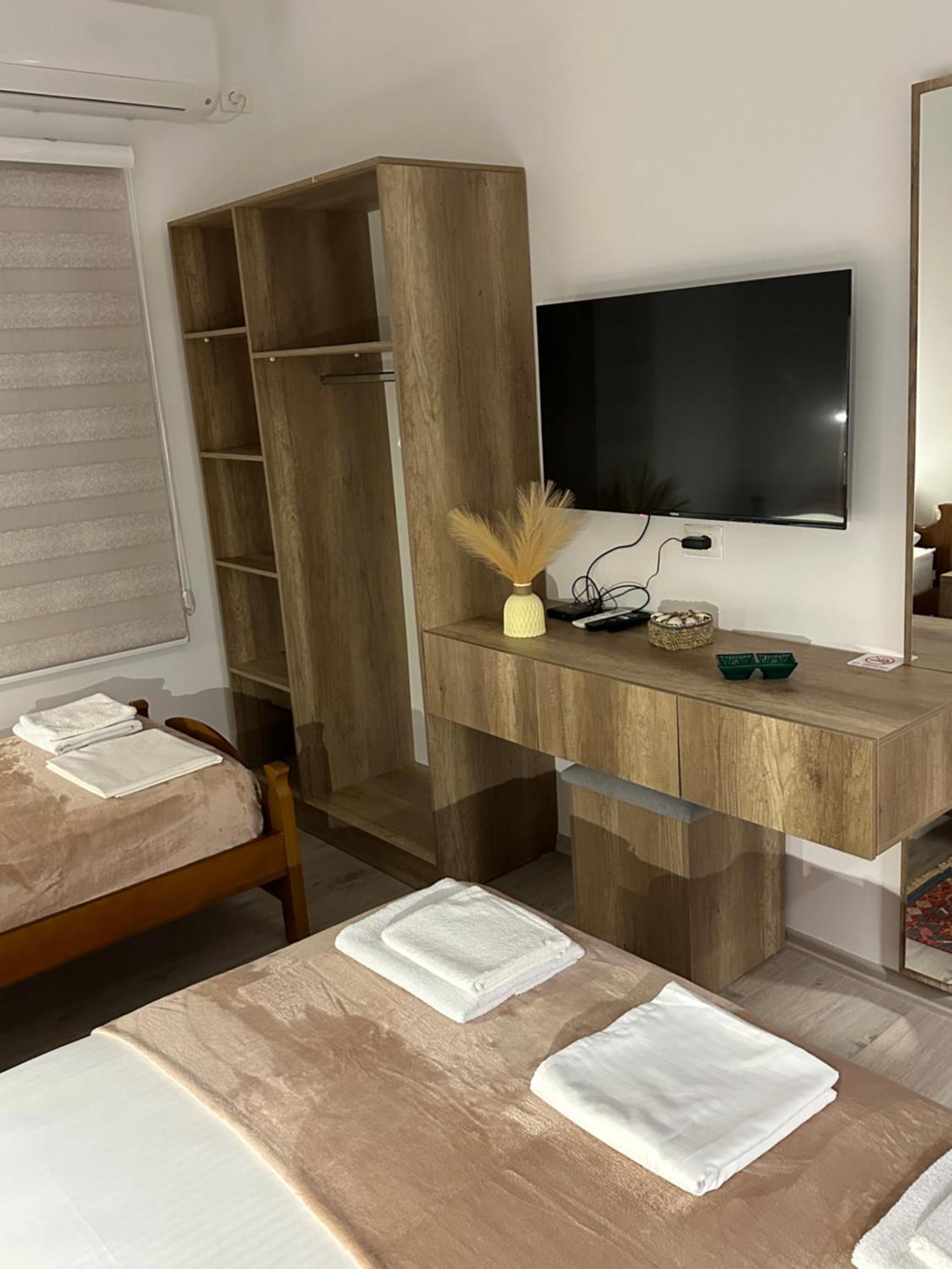 Lola'S Rooms Αργυρόκαστρο Εξωτερικό φωτογραφία